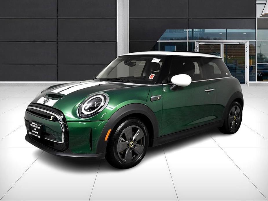 used 2022 MINI SE Hardtop car, priced at $18,499