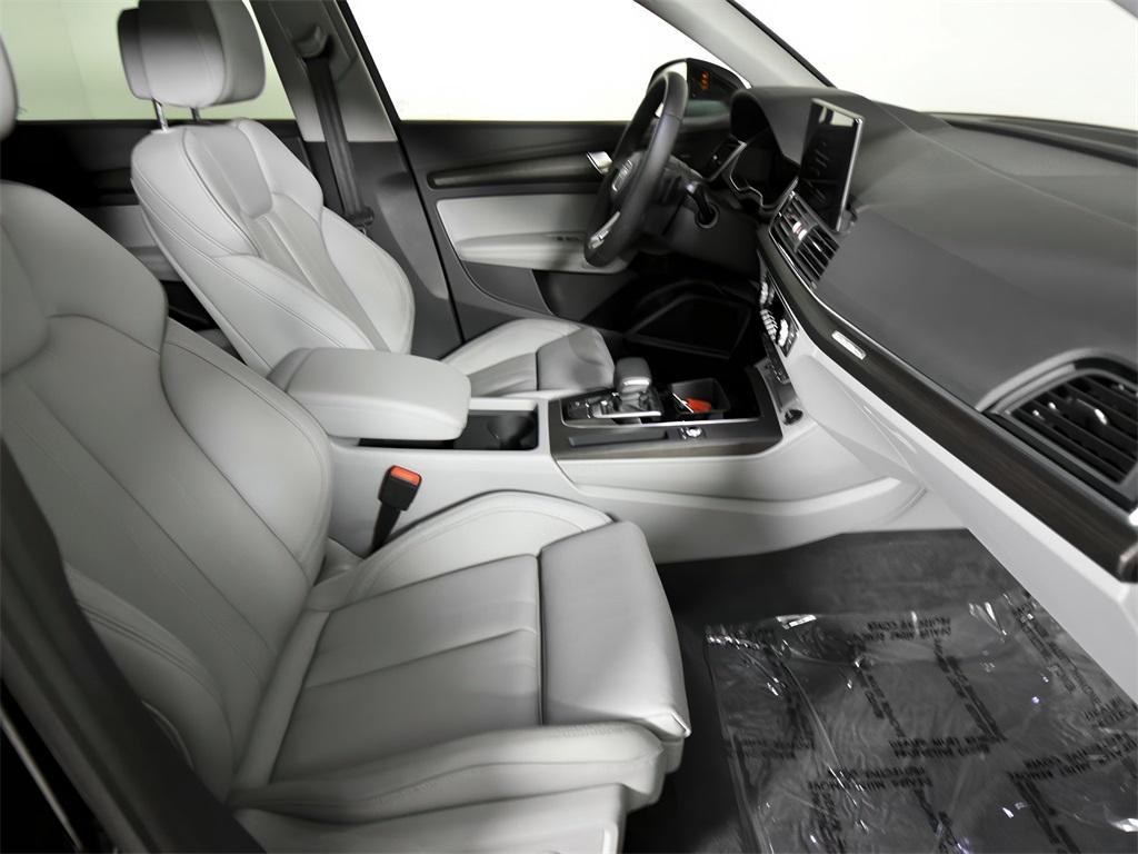 used 2024 Audi Q5 e car, priced at $51,999