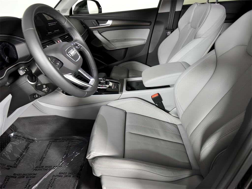 used 2024 Audi Q5 e car, priced at $51,999