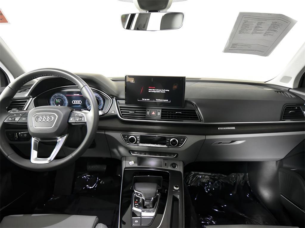 used 2024 Audi Q5 e car, priced at $51,999