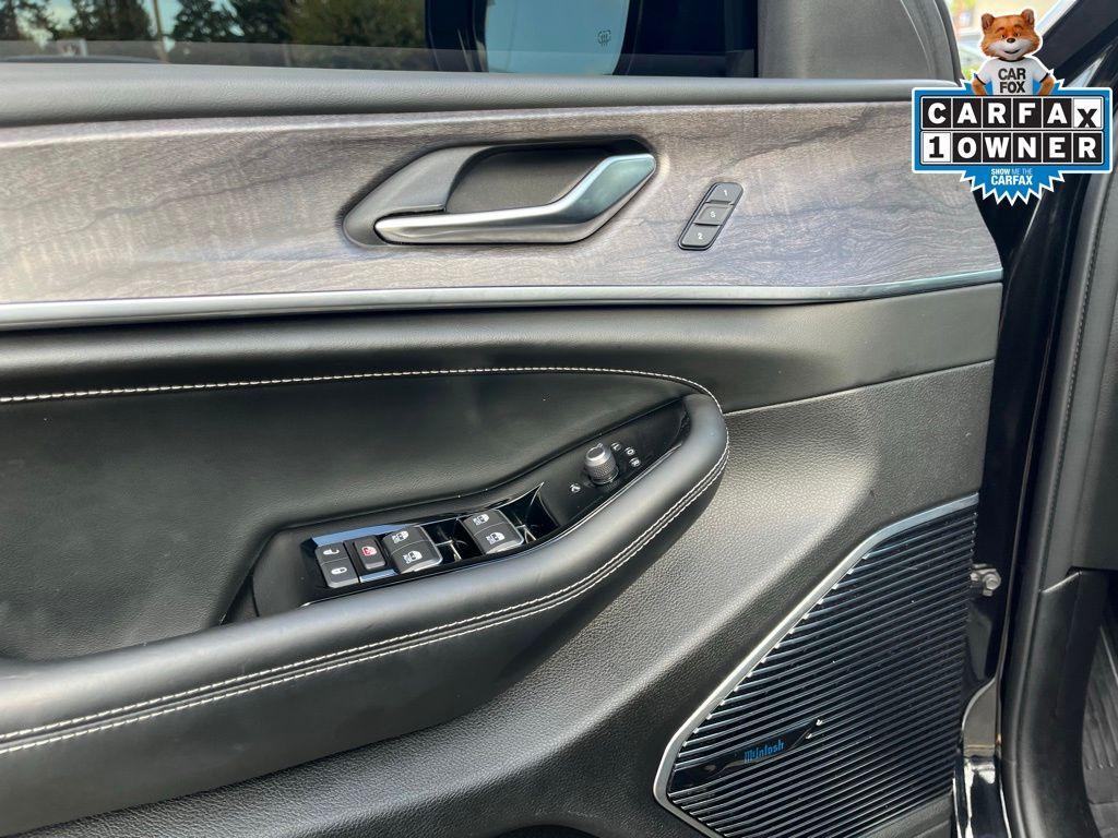 used 2023 Jeep Grand Cherokee L car, priced at $39,999