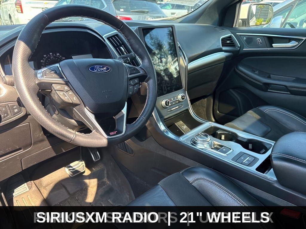 used 2022 Ford Edge car, priced at $29,999