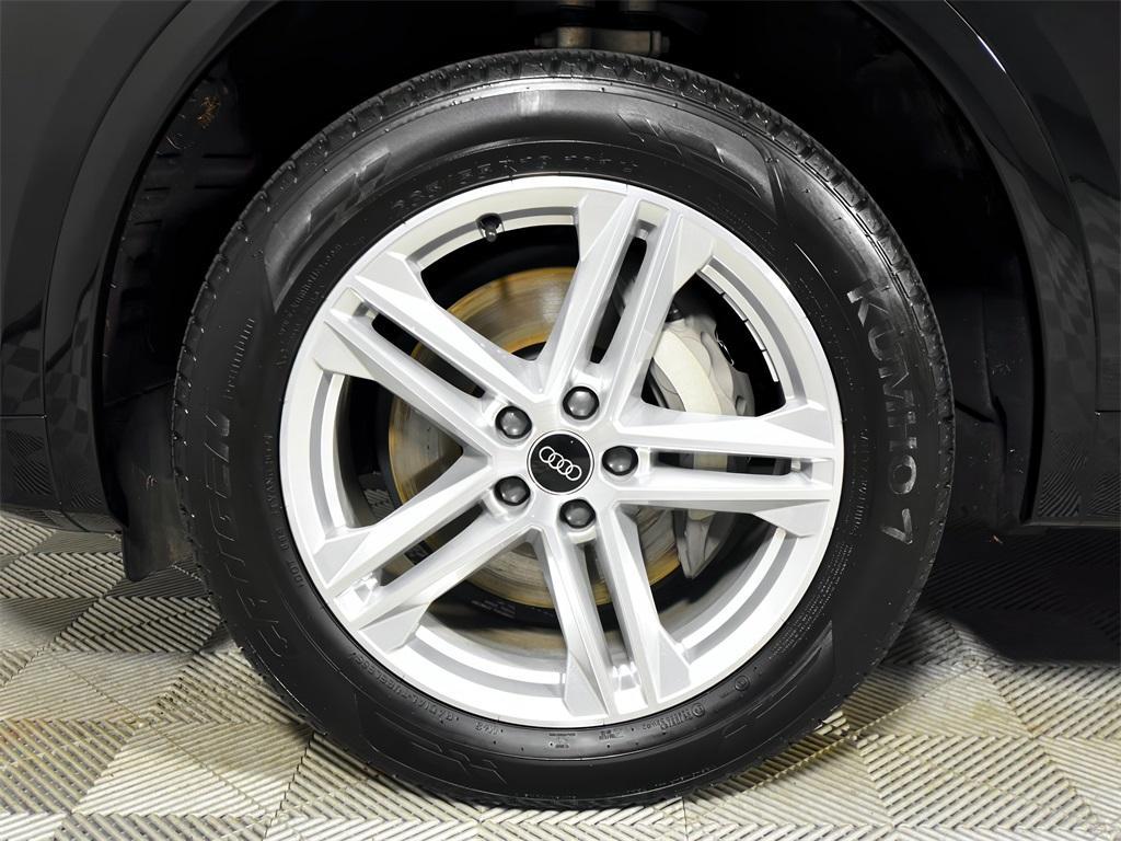 used 2024 Audi Q5 e car, priced at $51,999