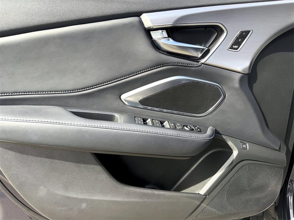 used 2019 Acura RDX car, priced at $27,999