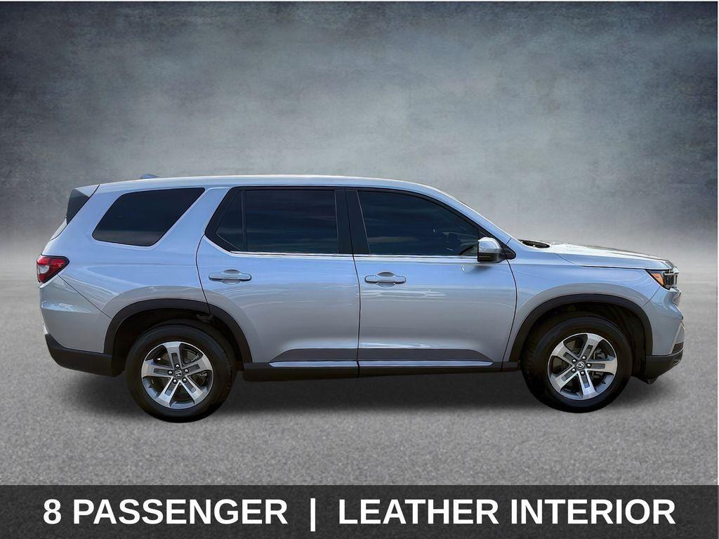 used 2023 Honda Pilot car, priced at $37,999