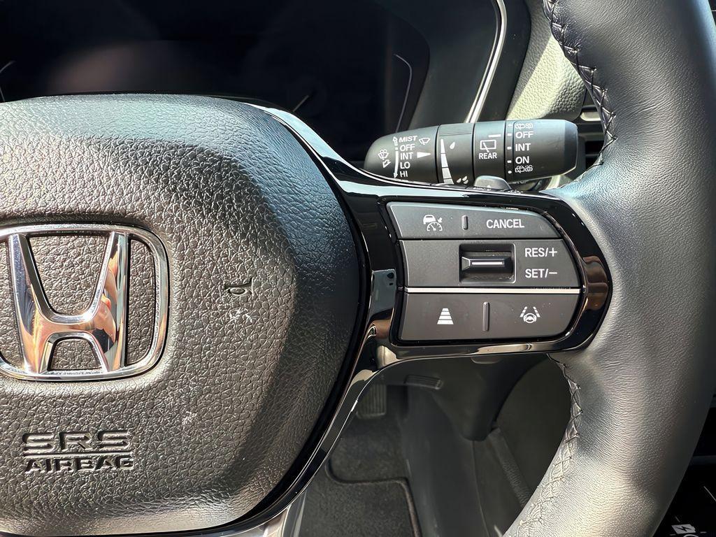 used 2023 Honda Pilot car, priced at $37,999