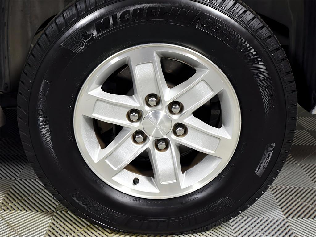 used 2013 GMC Yukon car, priced at $14,299