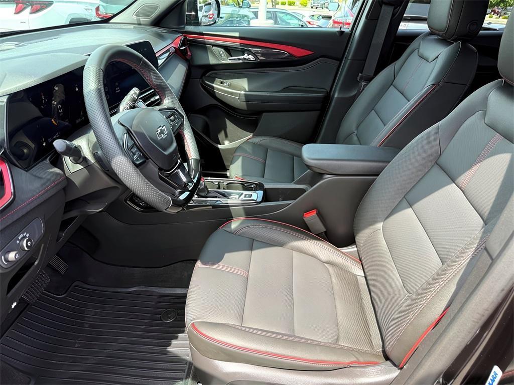 used 2025 Chevrolet TrailBlazer car, priced at $31,799