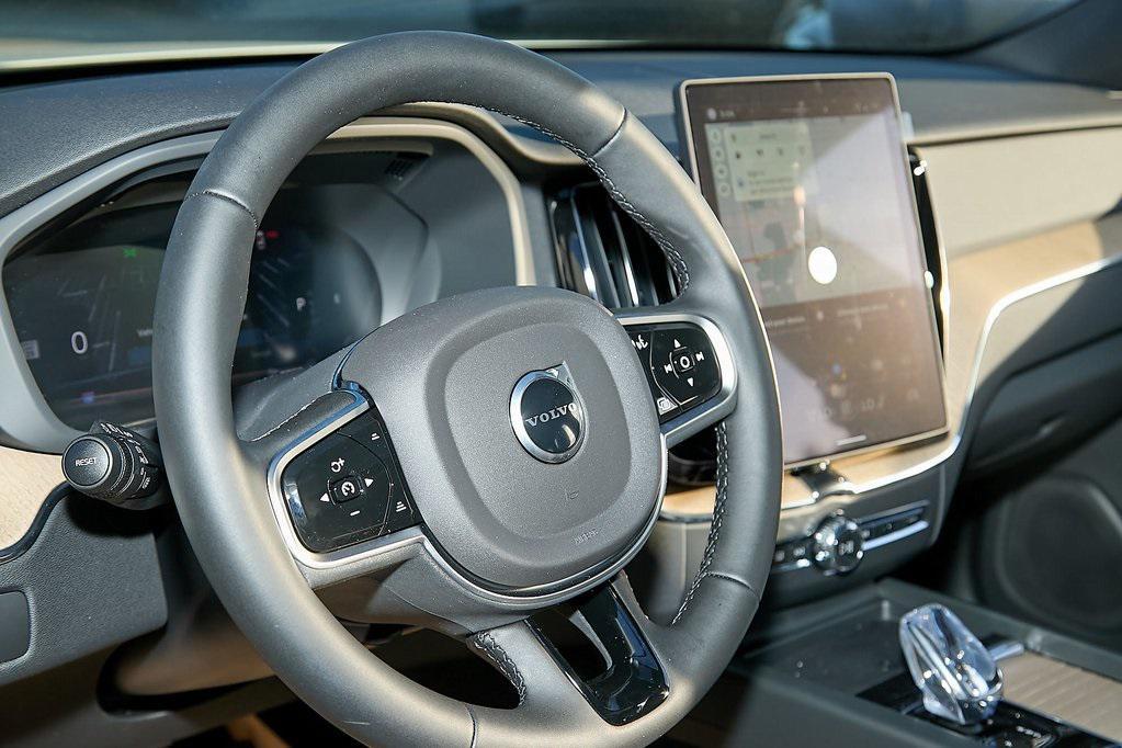 new 2026 Volvo XC60 car, priced at $54,985