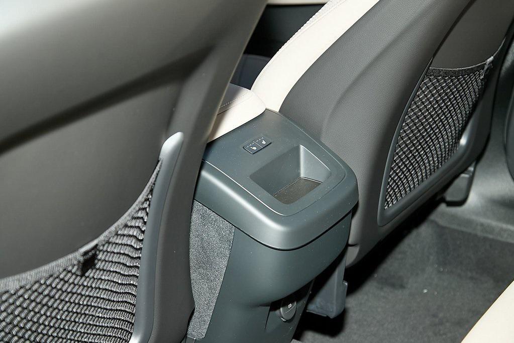 new 2026 Volvo XC60 car, priced at $54,985