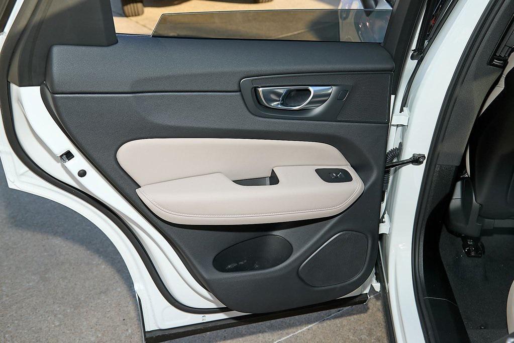 new 2026 Volvo XC60 car, priced at $54,985