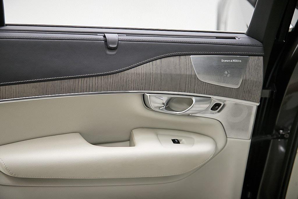 used 2023 Volvo XC90 Recharge Plug-In Hybrid car, priced at $51,995