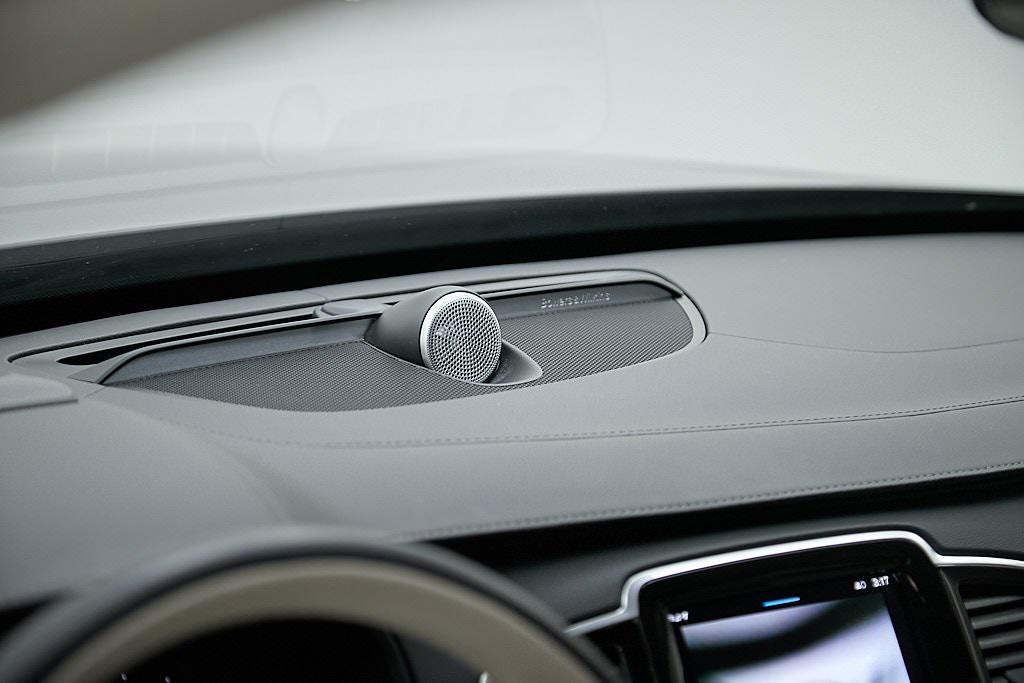 used 2023 Volvo XC90 Recharge Plug-In Hybrid car, priced at $51,995