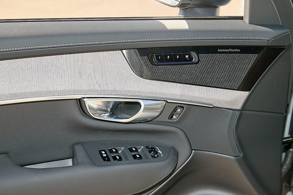 new 2026 Volvo XC90 car, priced at $72,350