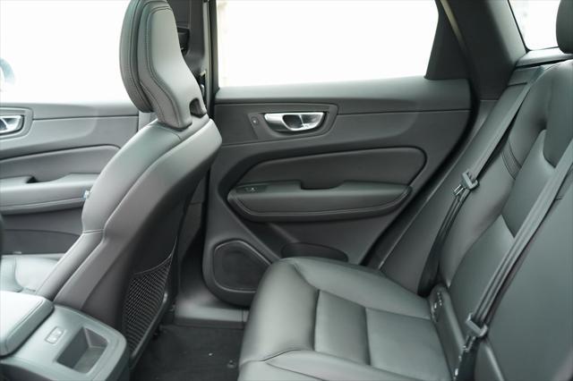 new 2025 Volvo XC60 car