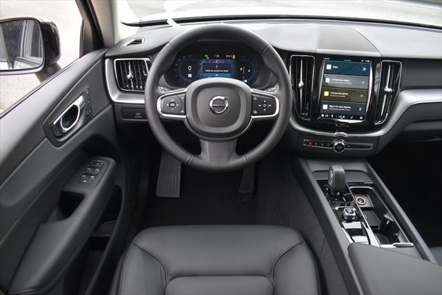 new 2025 Volvo XC60 car