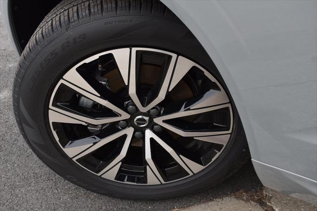 new 2025 Volvo XC60 car