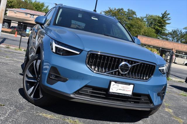 new 2025 Volvo XC40 car