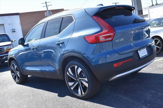 new 2025 Volvo XC40 car