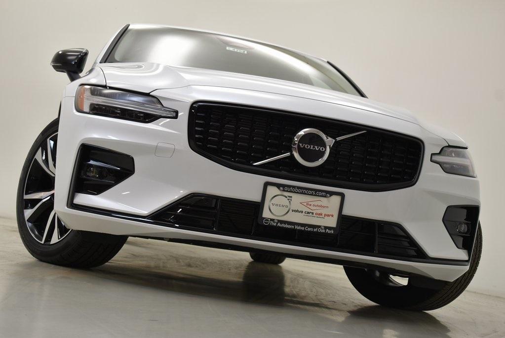 new 2024 Volvo S60 car, priced at $39,647