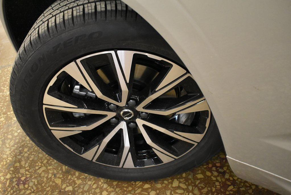 new 2025 Volvo XC60 car, priced at $49,257