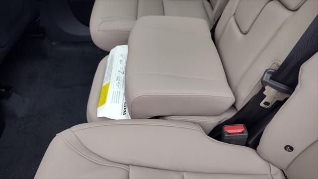 new 2025 Volvo EX90 car