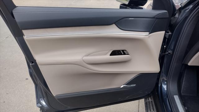 new 2025 Volvo EX90 car