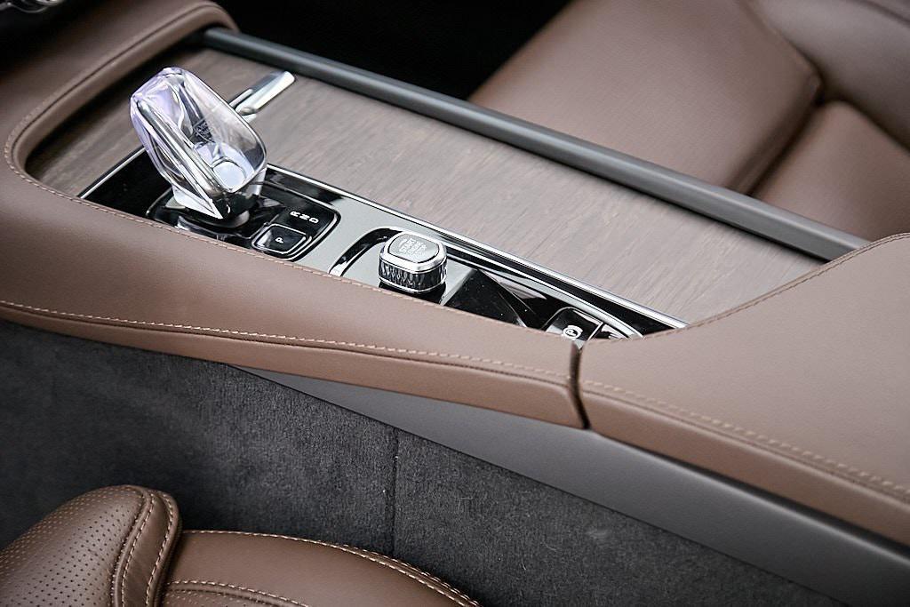 used 2024 Volvo V90 Cross Country car, priced at $63,495