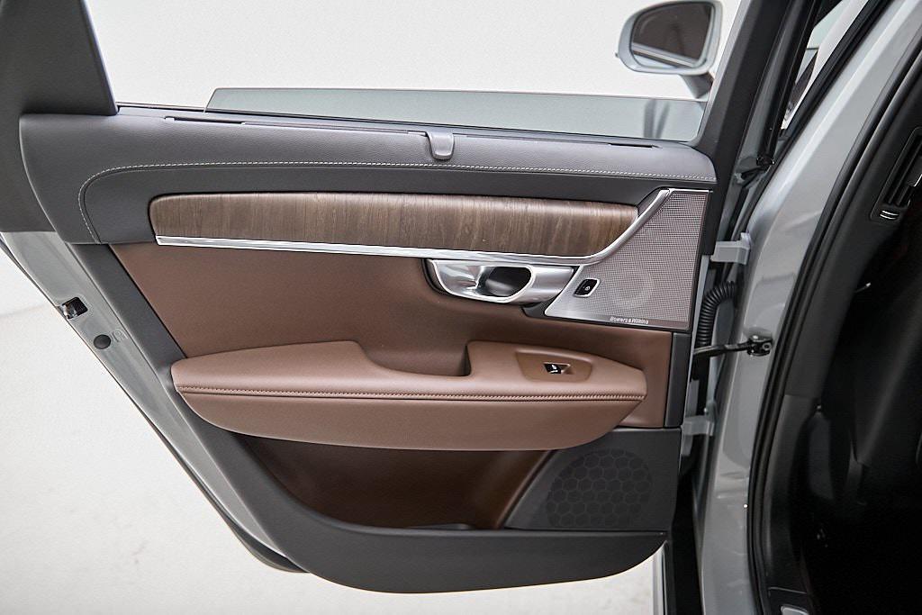 used 2024 Volvo V90 Cross Country car, priced at $63,495