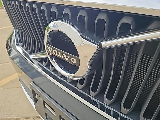 used 2022 Volvo XC40 car, priced at $33,480