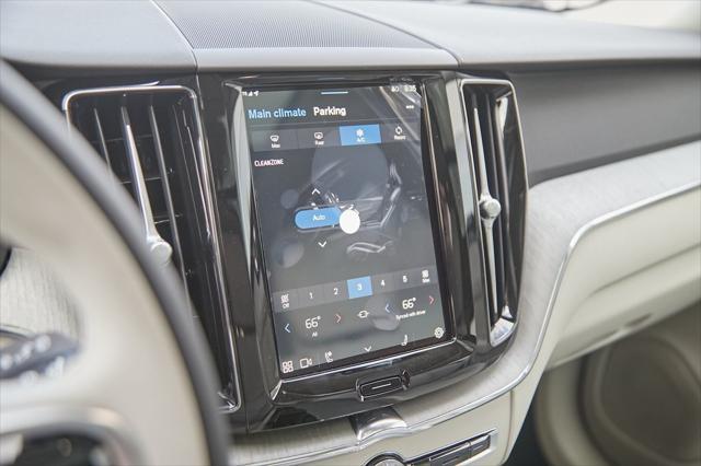 new 2025 Volvo XC60 Plug-In Hybrid car