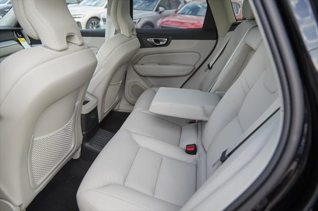 new 2025 Volvo XC60 Plug-In Hybrid car
