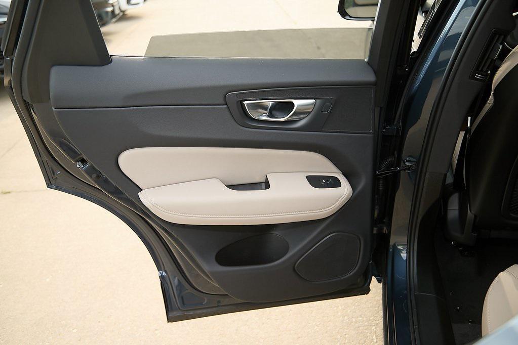 new 2026 Volvo XC60 car, priced at $54,985