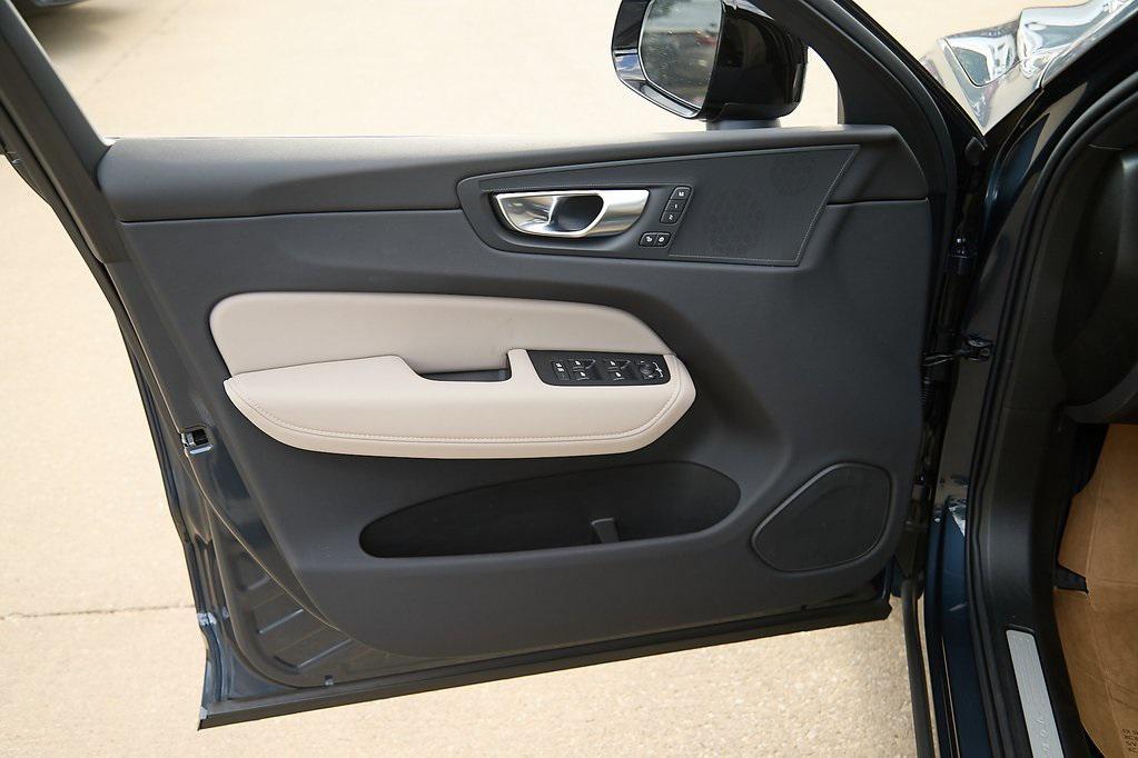 new 2026 Volvo XC60 car, priced at $54,985