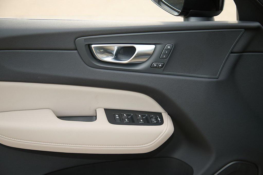 new 2026 Volvo XC60 car, priced at $54,985