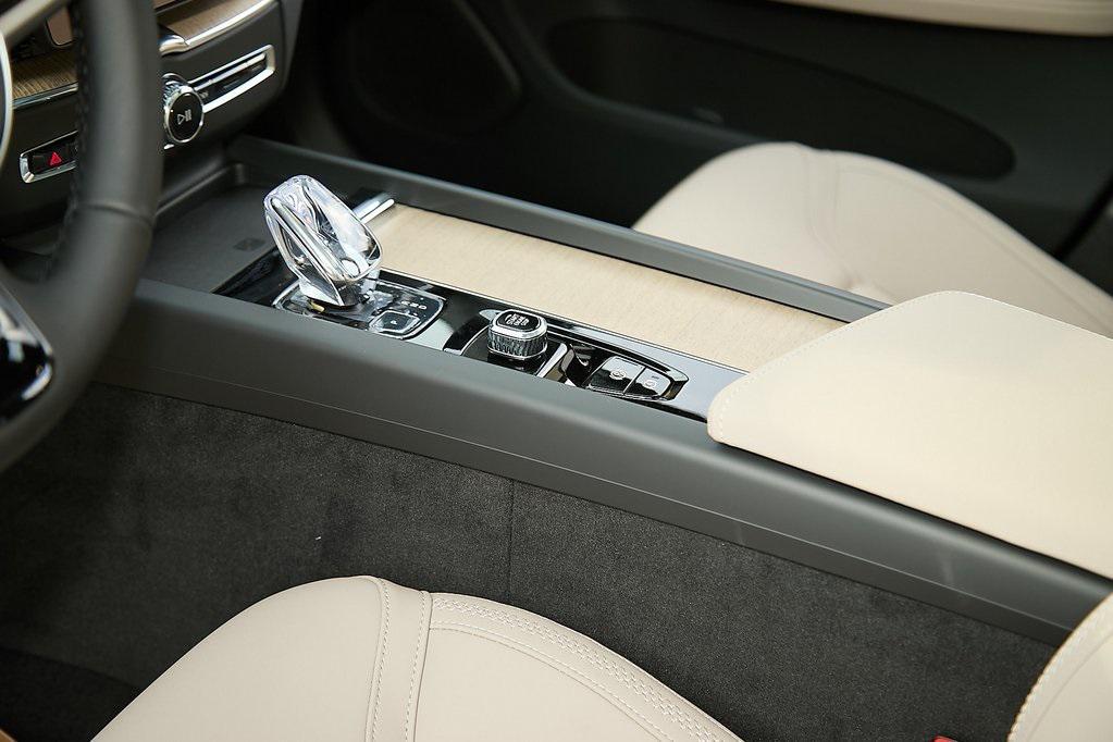 new 2026 Volvo XC60 car, priced at $54,985