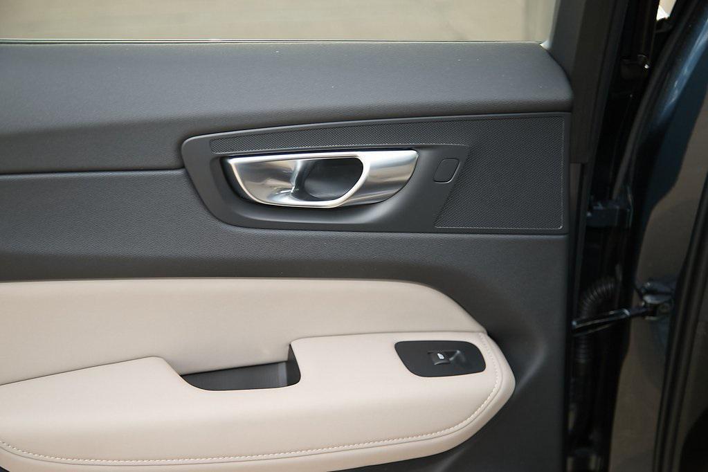 new 2026 Volvo XC60 car, priced at $54,985