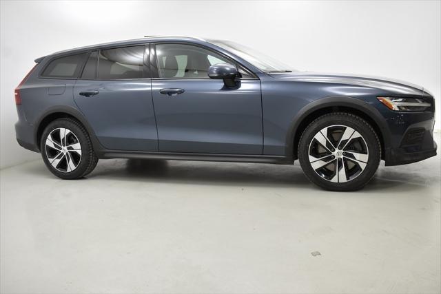 used 2020 Volvo V60 Cross Country car, priced at $22,990