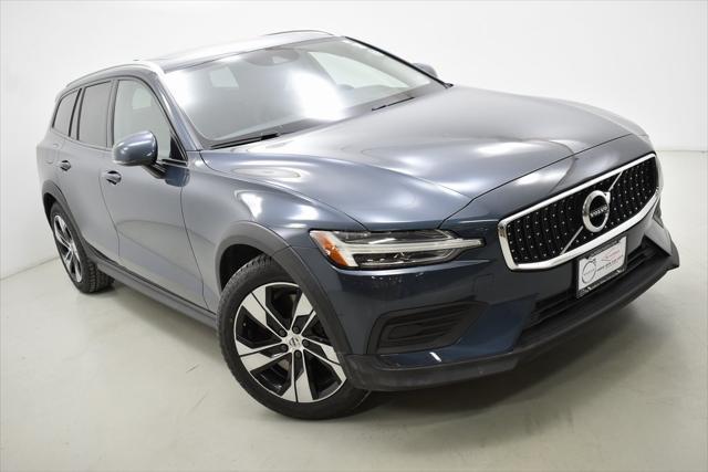 used 2020 Volvo V60 Cross Country car, priced at $22,990