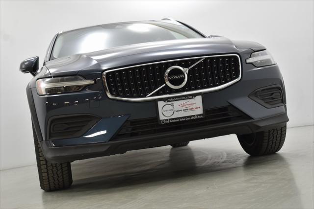 used 2020 Volvo V60 Cross Country car, priced at $22,990