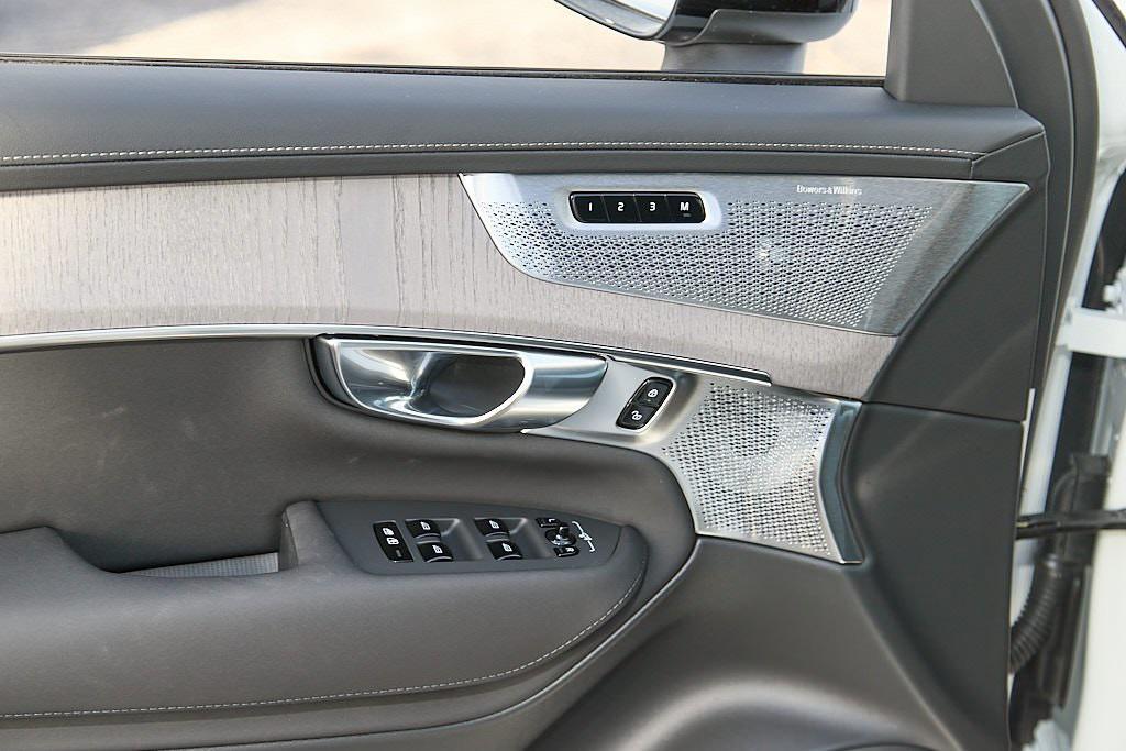 new 2026 Volvo XC90 car, priced at $79,805