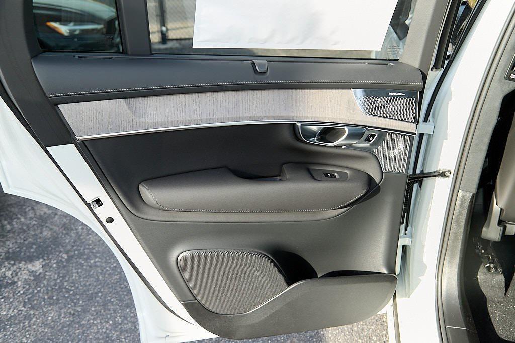 new 2026 Volvo XC90 car, priced at $79,805