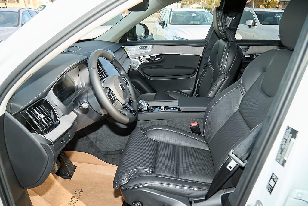 new 2026 Volvo XC90 car, priced at $79,805