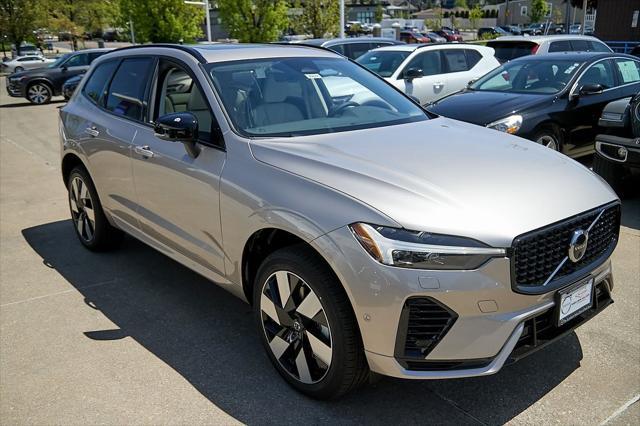 new 2025 Volvo XC60 Plug-In Hybrid car