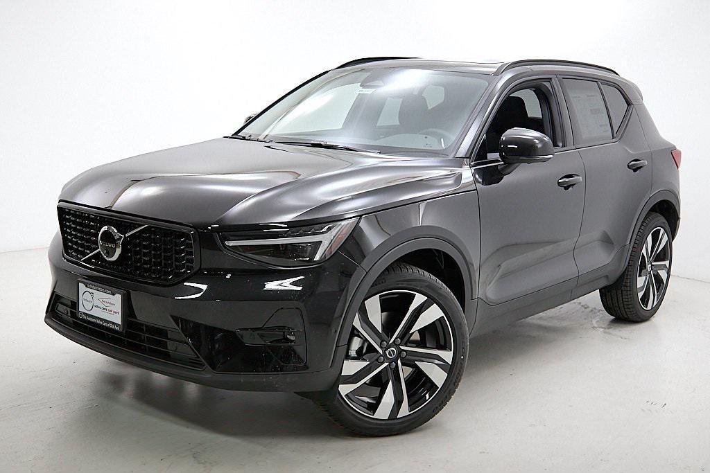 new 2026 Volvo XC40 car, priced at $51,975