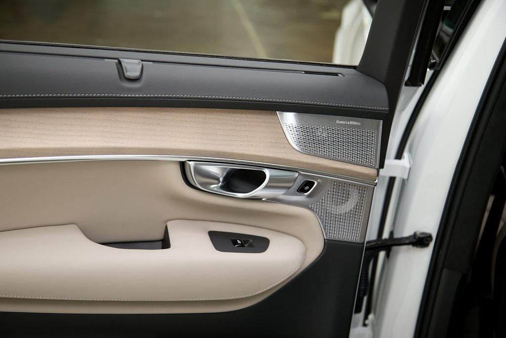 new 2026 Volvo XC90 car, priced at $79,230