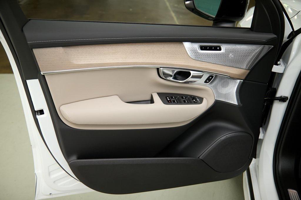 new 2026 Volvo XC90 car, priced at $79,230