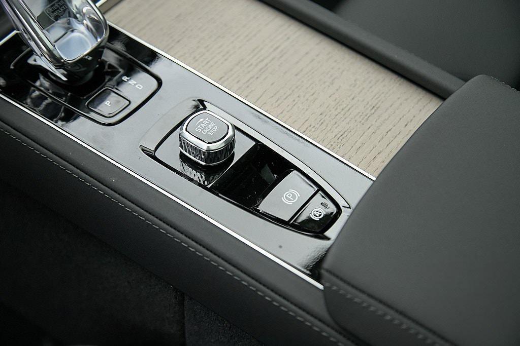 new 2026 Volvo XC90 car, priced at $68,825