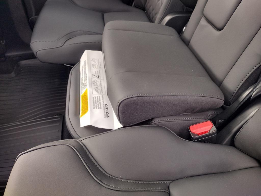 new 2026 Volvo XC90 car, priced at $68,825