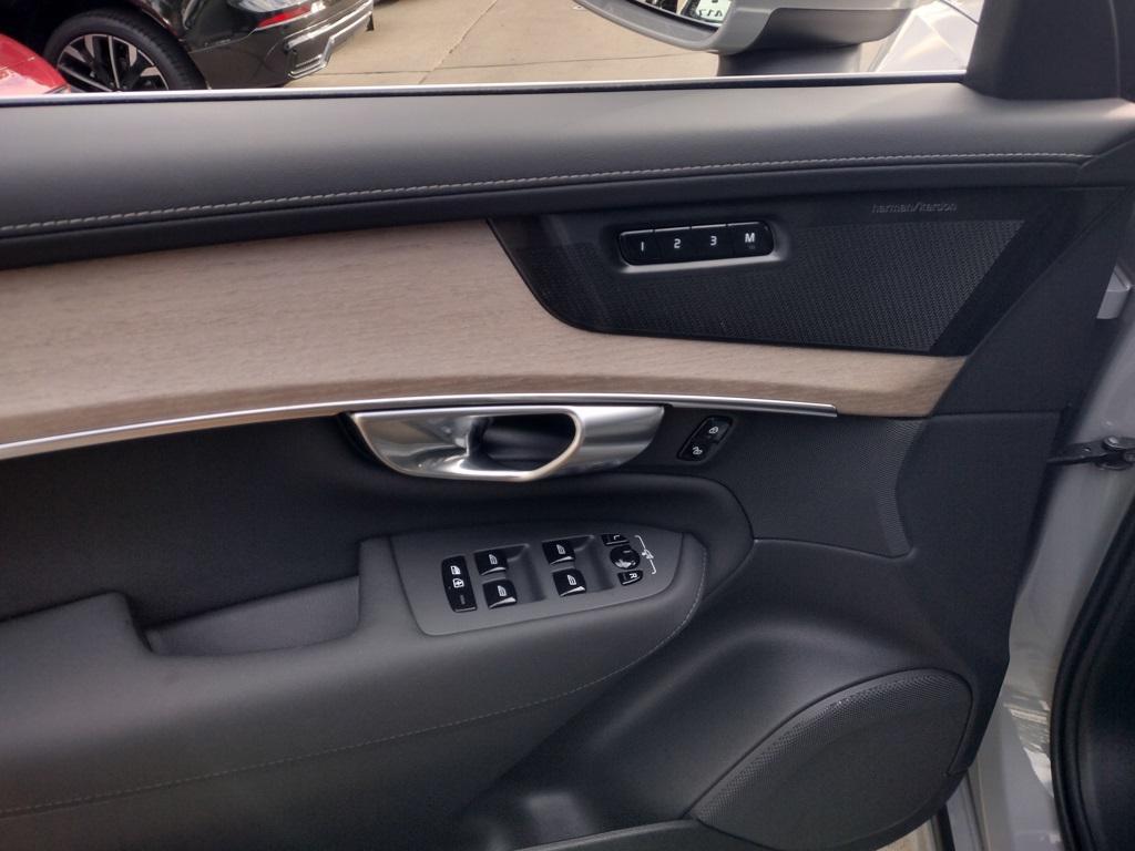 new 2026 Volvo XC90 car, priced at $68,825